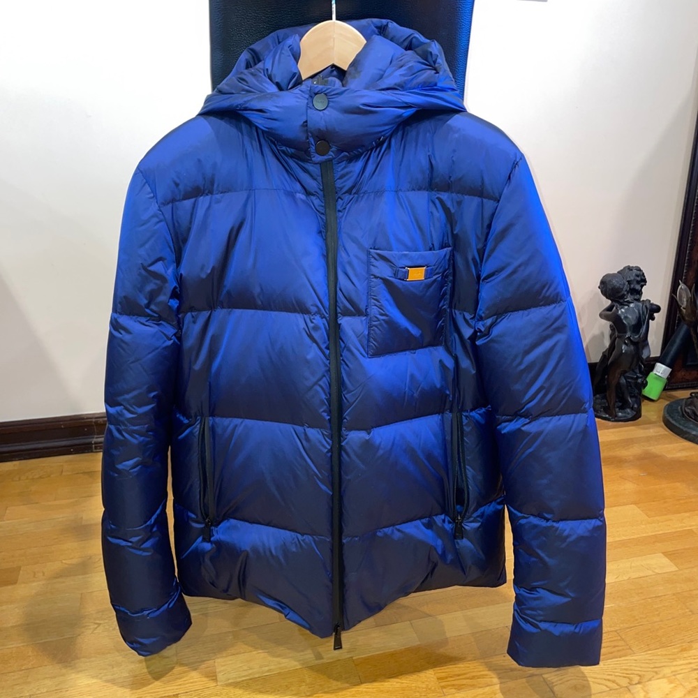 FENDI Puffer Reversible Jacket sz 50. 90% down and 10 % feather. Not worn.